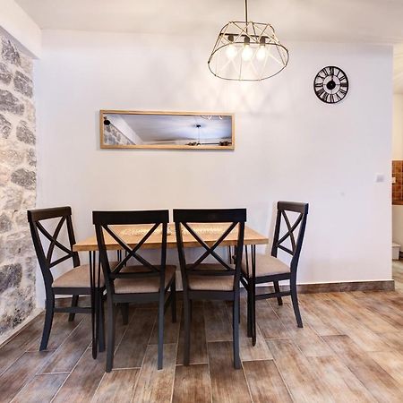 Happy Home Apartments コトル エクステリア 写真