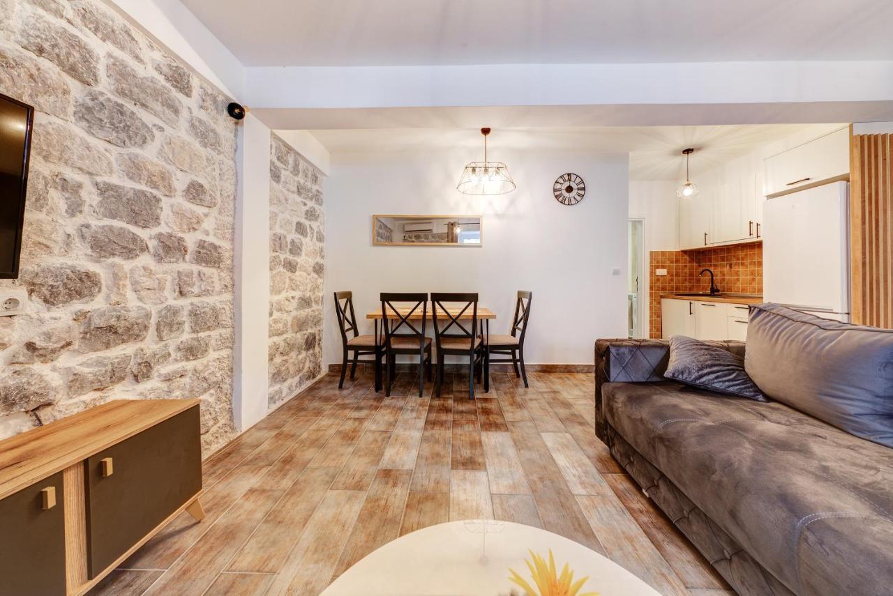 Happy Home Apartments コトル エクステリア 写真